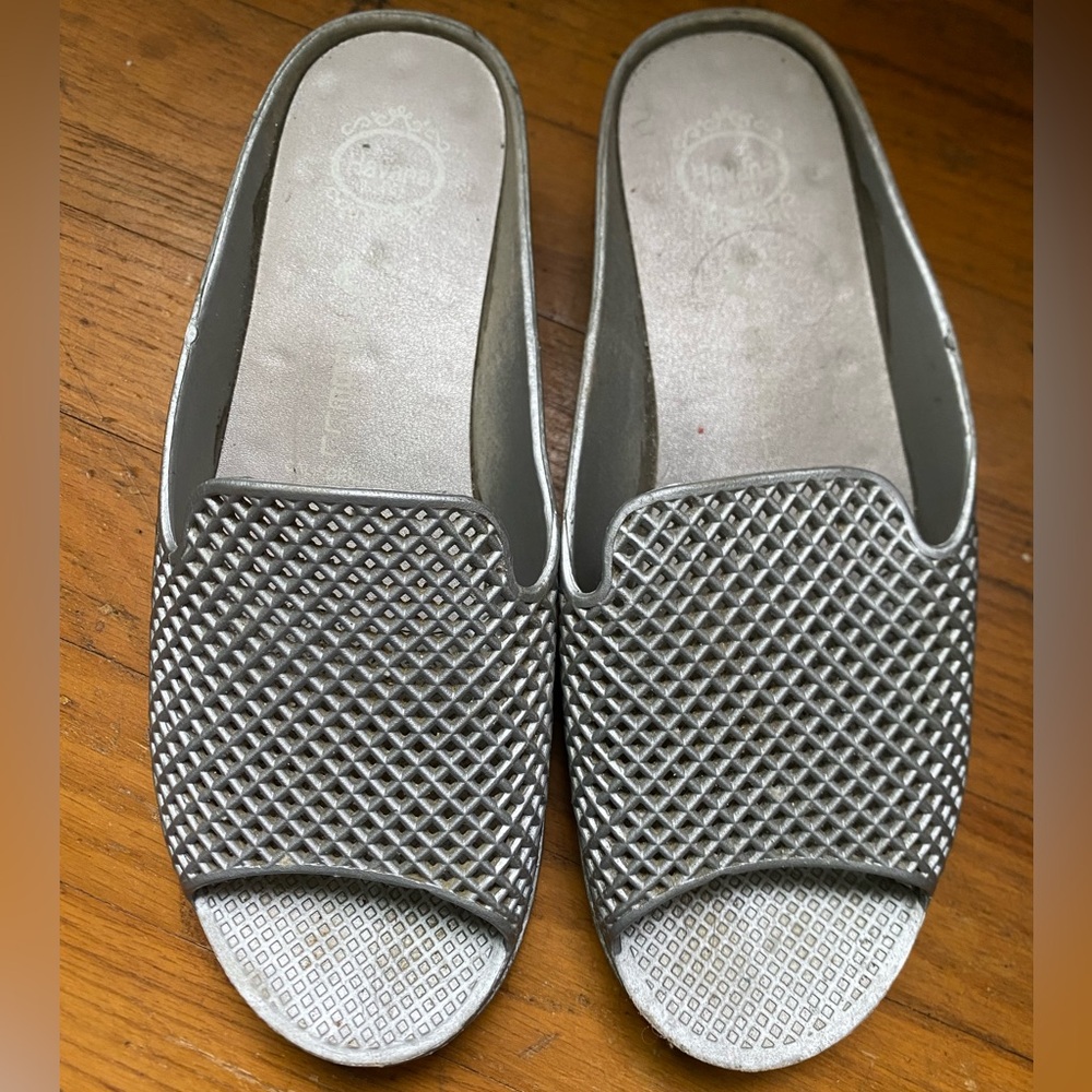 Jeffrey Campbell Silver Textured sandals